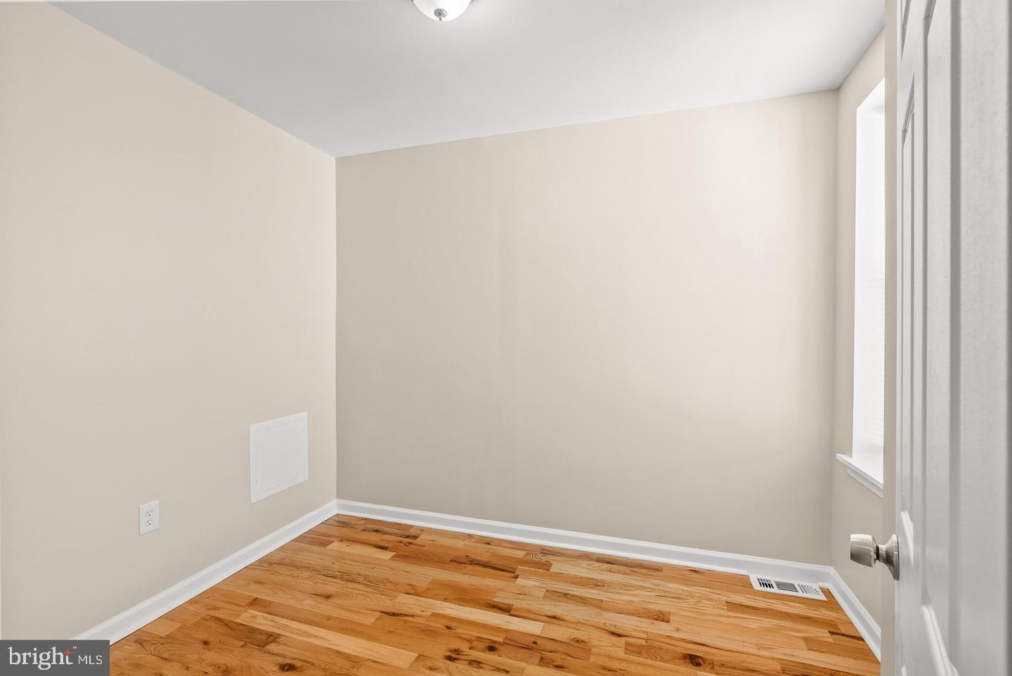 2512 N Marshall St Property Photo 15