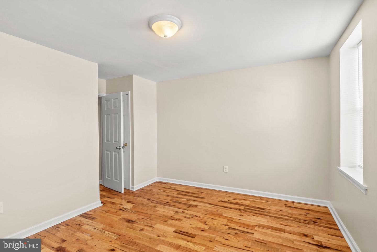 2512 N Marshall St Property Photo 16