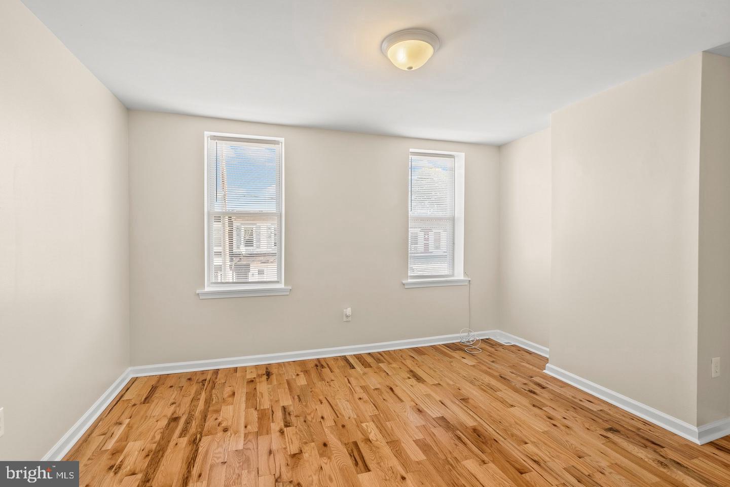 2512 N Marshall St Property Photo 18