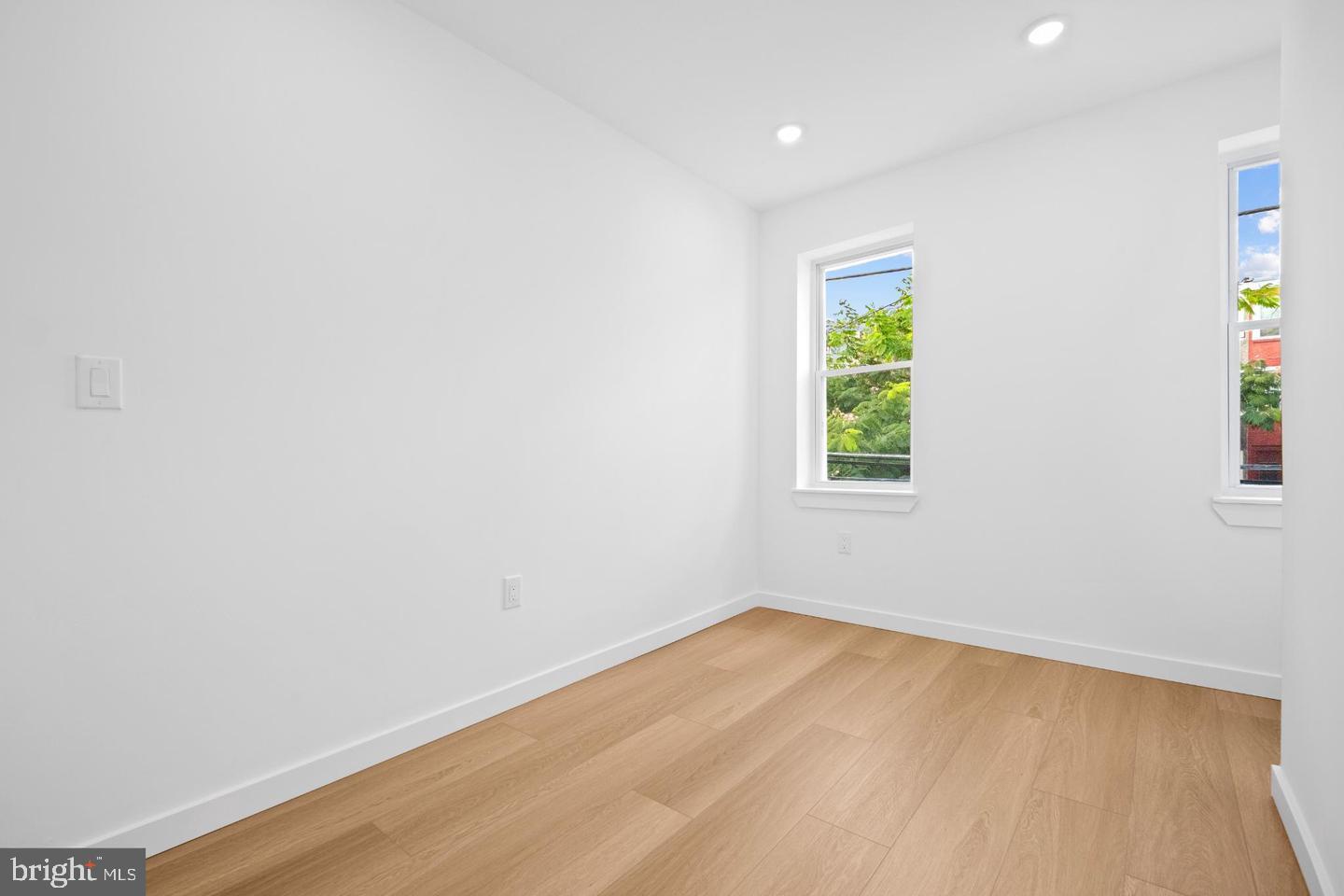 2215 N Mutter St Property Photo 19