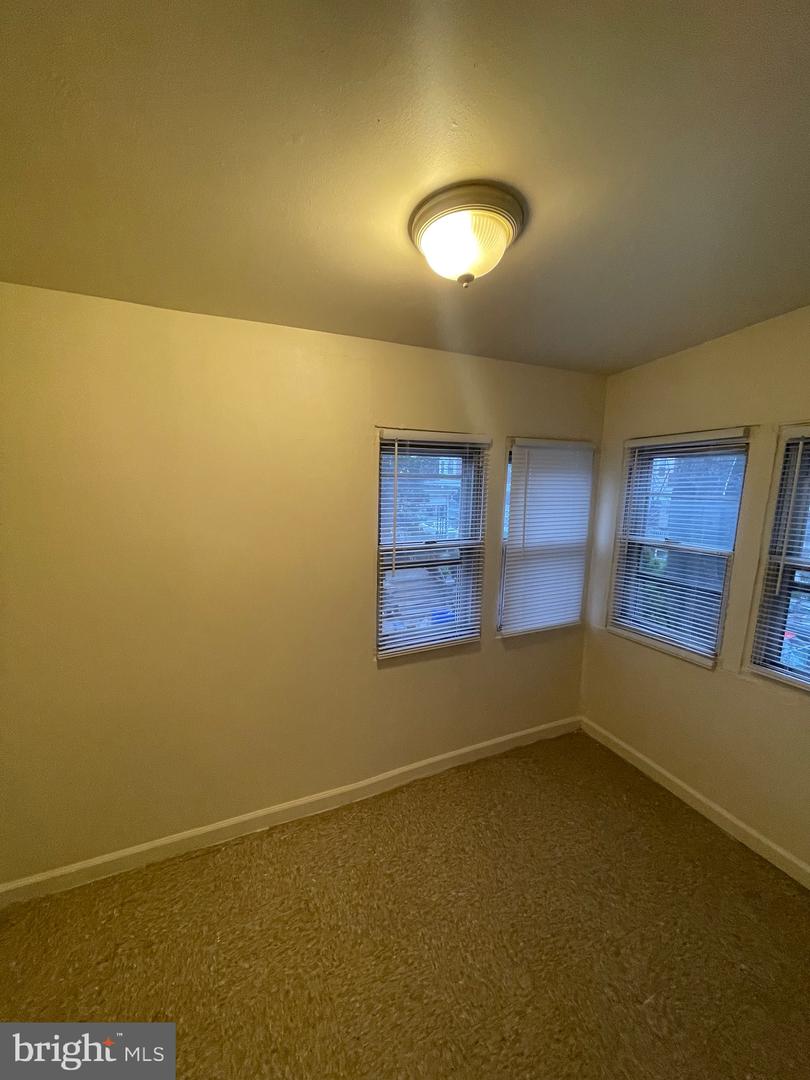 1103 Lindley Ave Property Photo 18