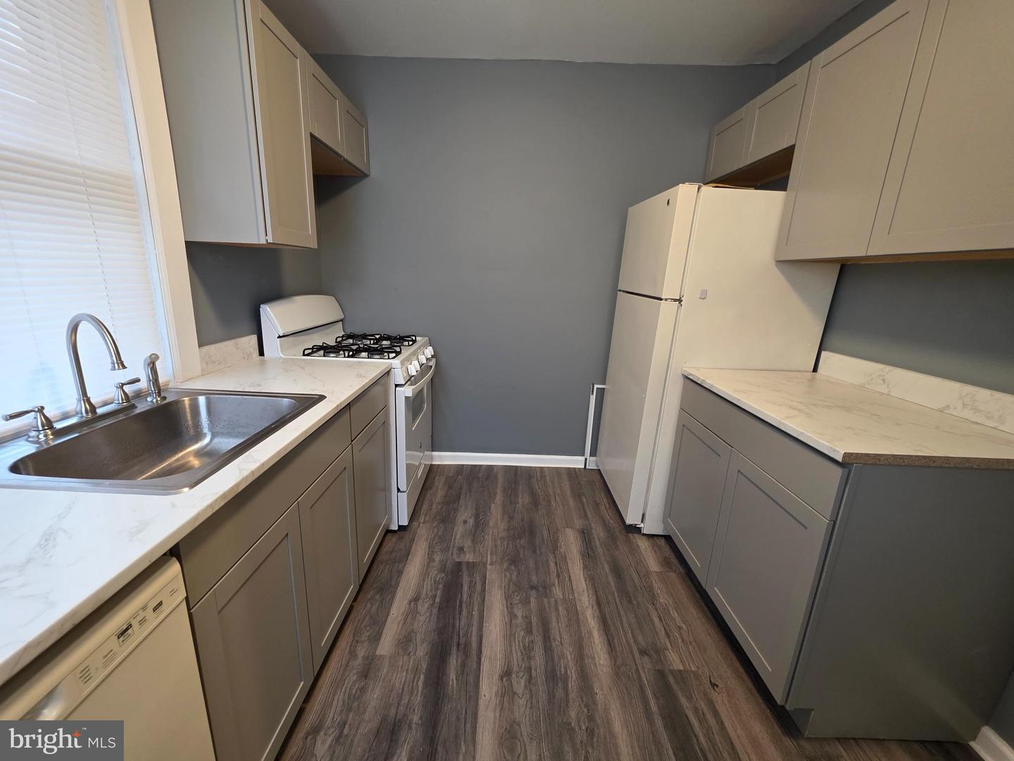 2147 Eastburn Ave Property Photo 5
