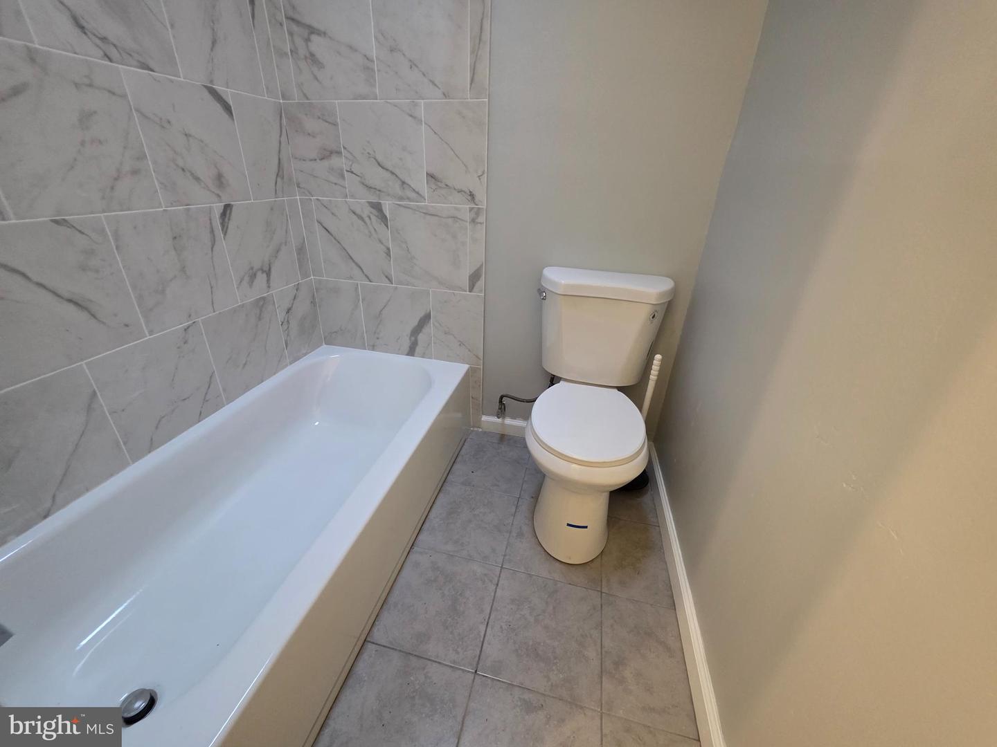 2147 Eastburn Ave Property Photo 15