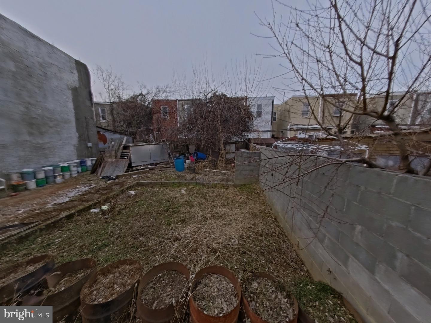 2612 N DARIEN ST Property Photo 1