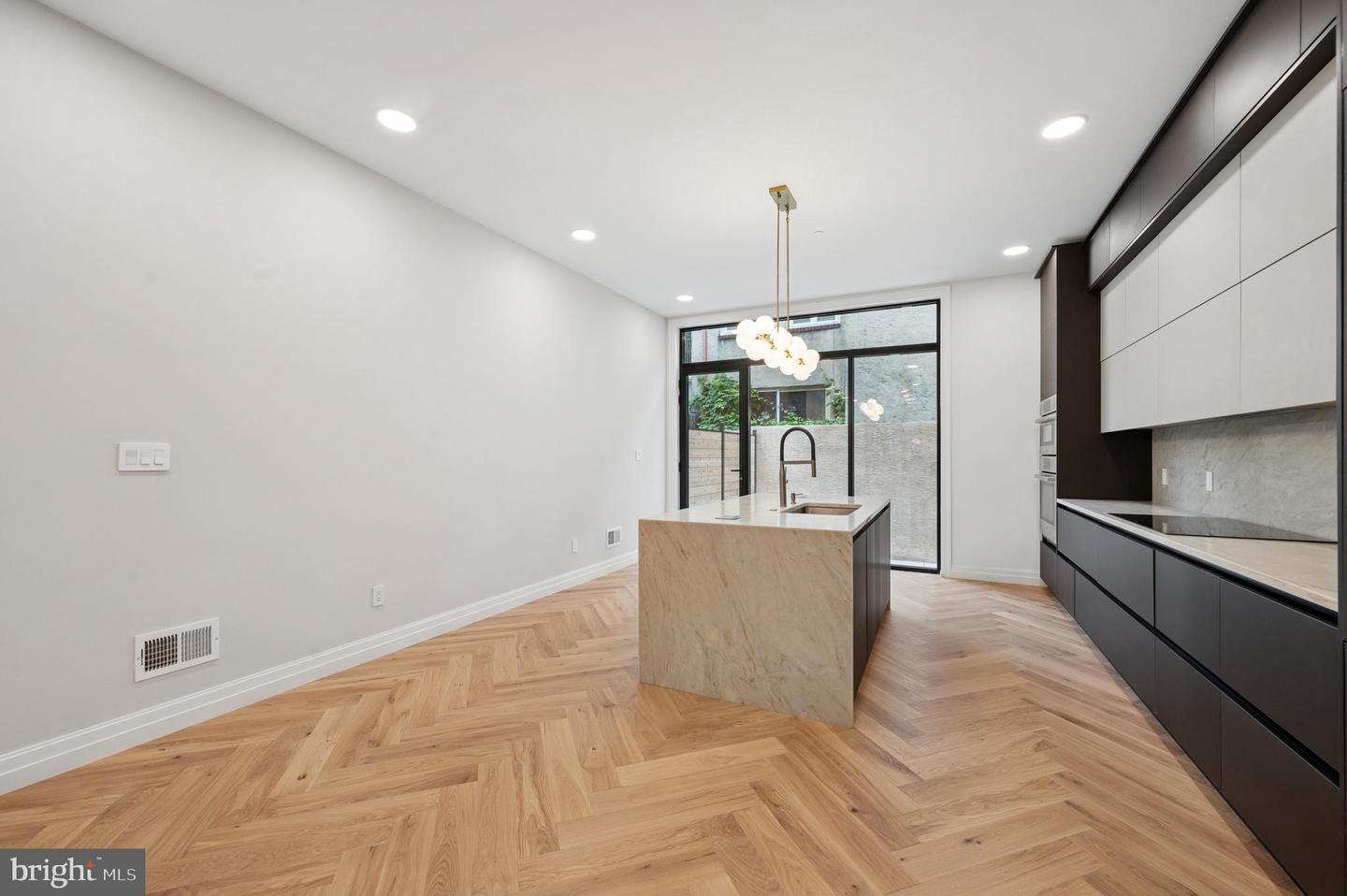 108 N Van Pelt St Property Photo 6