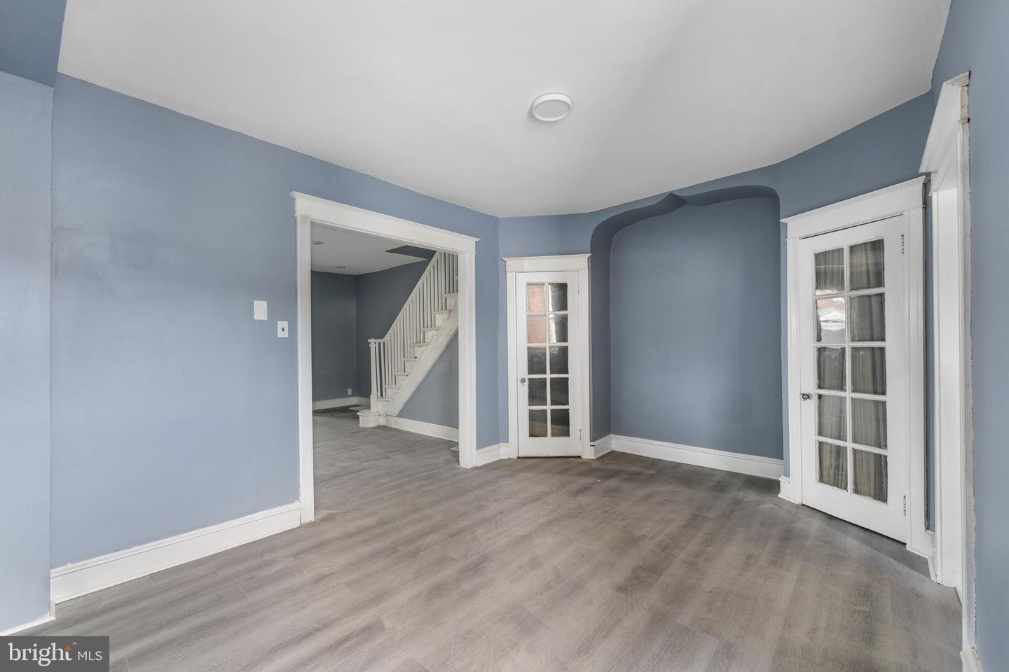 6714 N Smedley St Property Photo 15