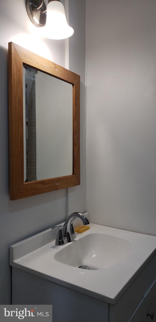 2126 E Birch St Property Photo 25