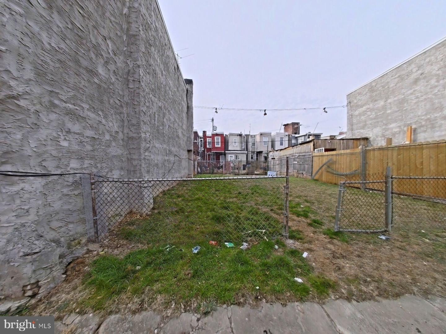 3104 N Chadwick St Property Photo 1
