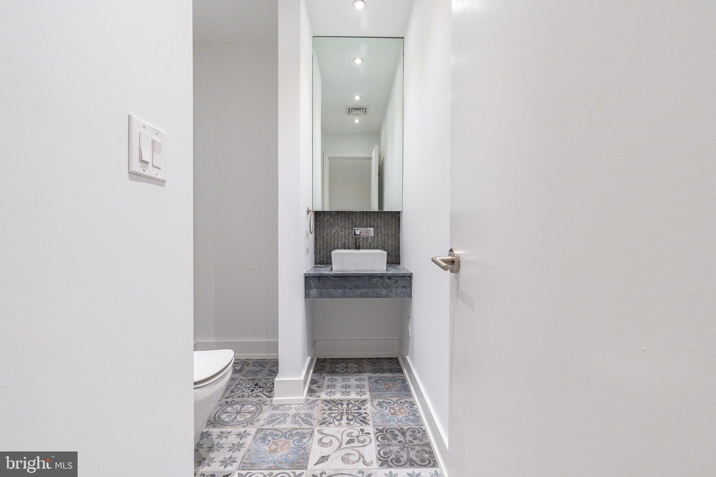725 Chestnut St #2 Property Photo 15