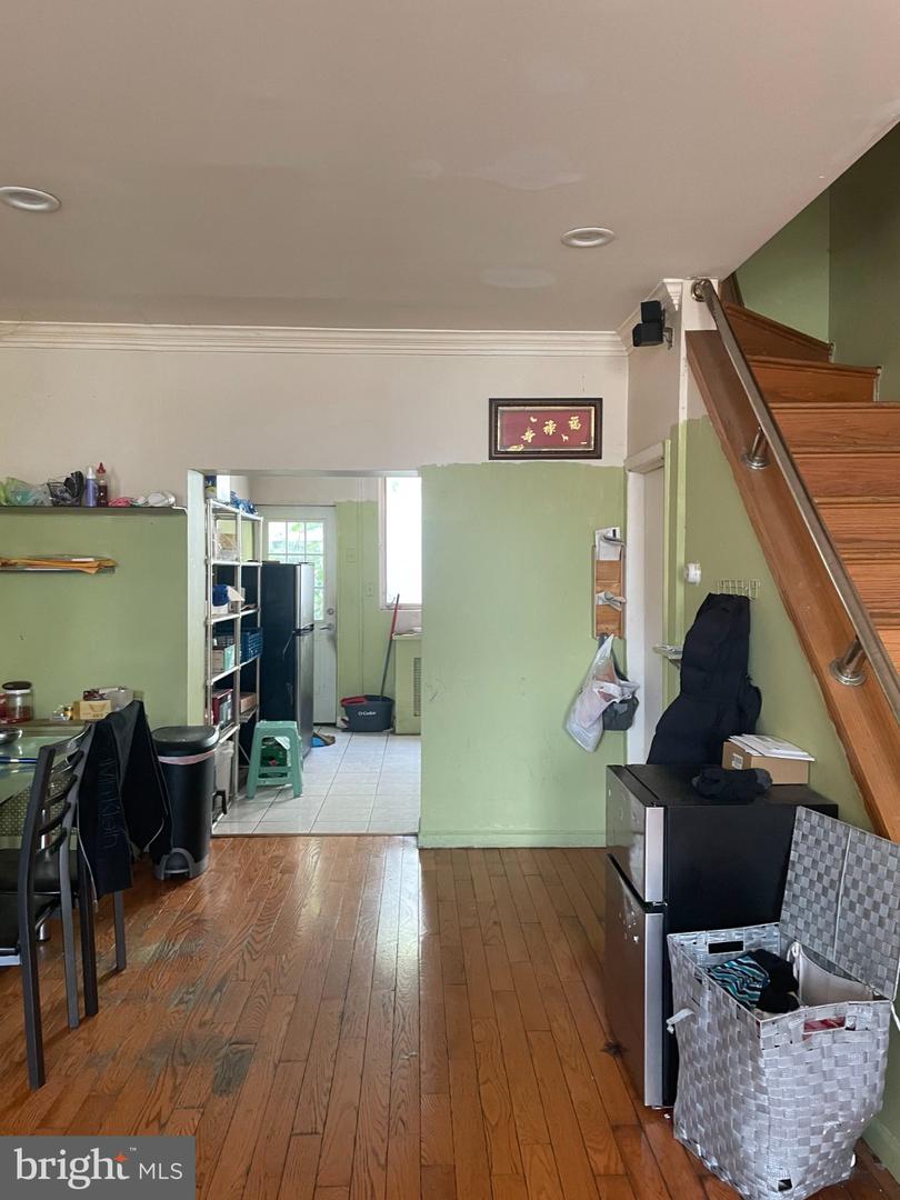 919 Washington Ave Property Photo 3