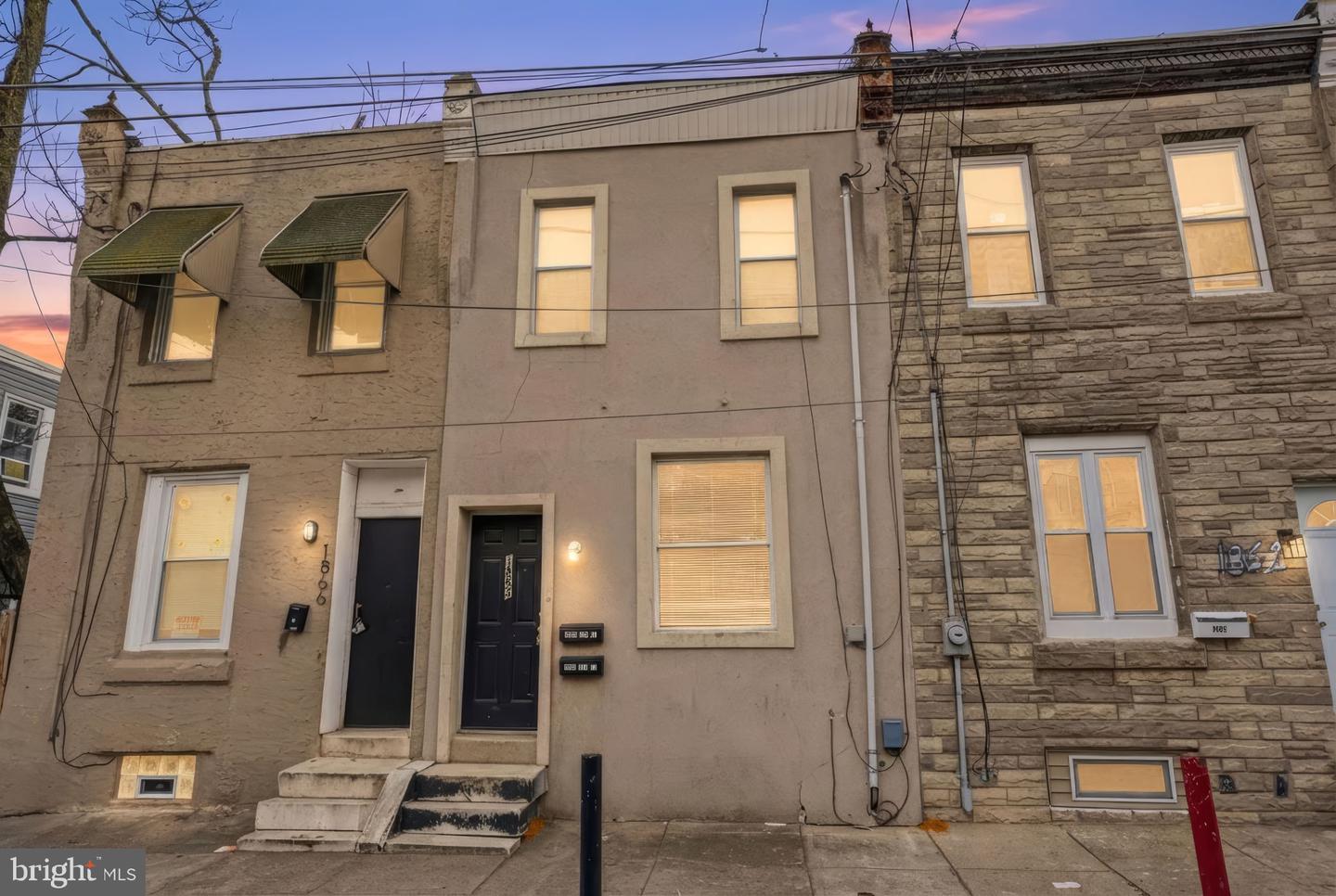 1864 E Cornwall St Property Photo 2