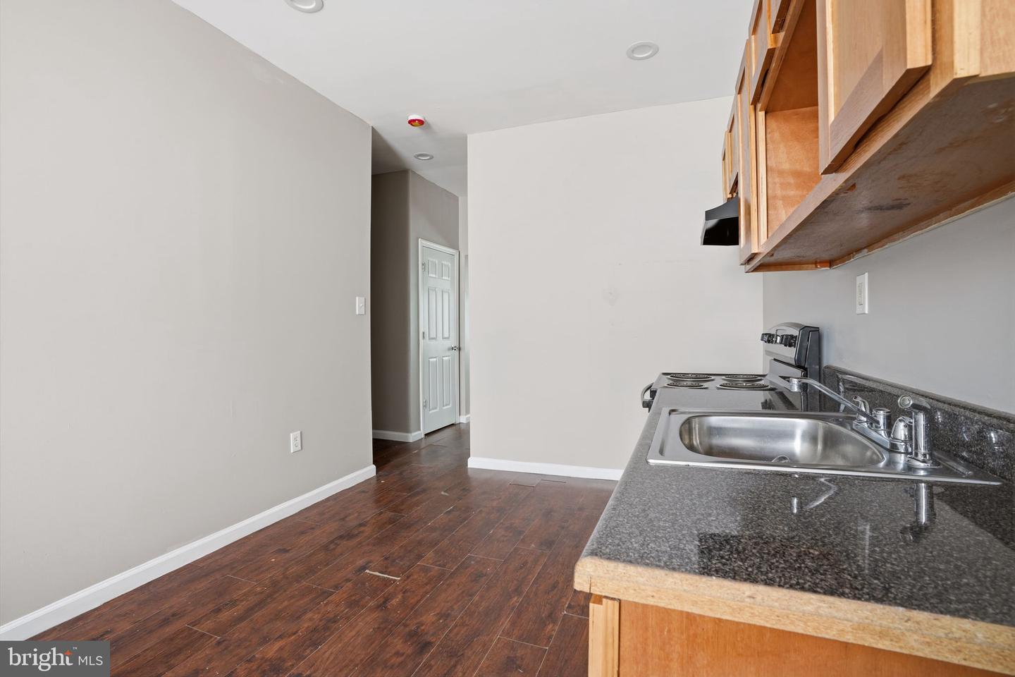1864 E Cornwall St Property Photo 10