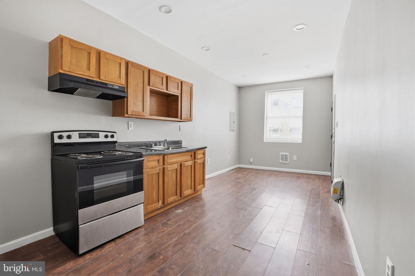 1864 E Cornwall St Property Photo 14