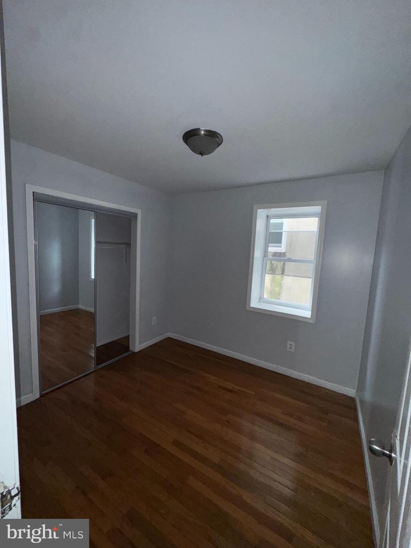 230 E Haines St #2nd Floor Property Photo 7