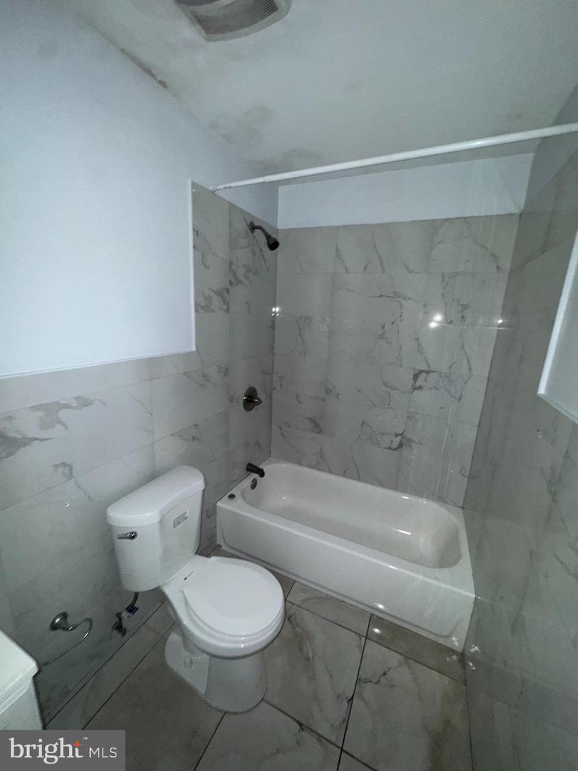 230 E Haines St #2nd Floor Property Photo 11