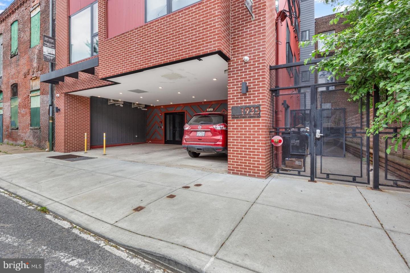 1935 E Hazzard St #104 Property Photo 14