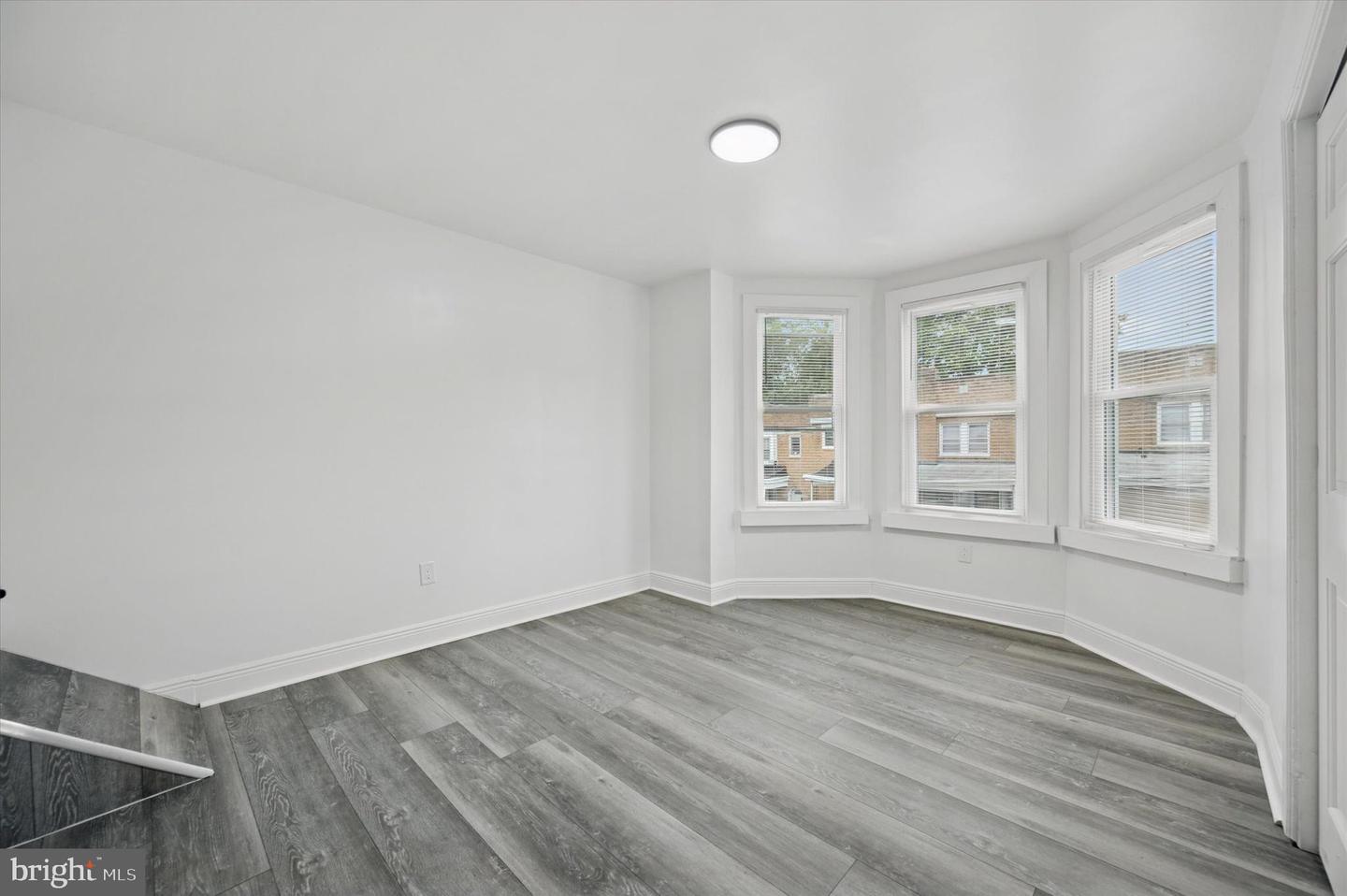 5535 Ardleigh St Property Photo 15