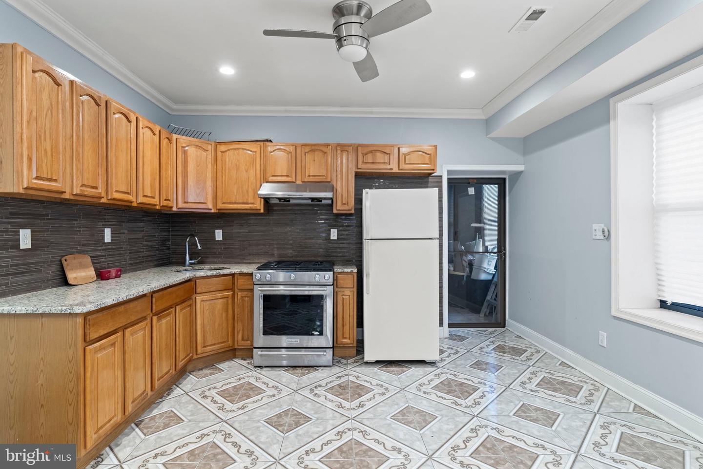 5101 Ditman St Property Photo 10