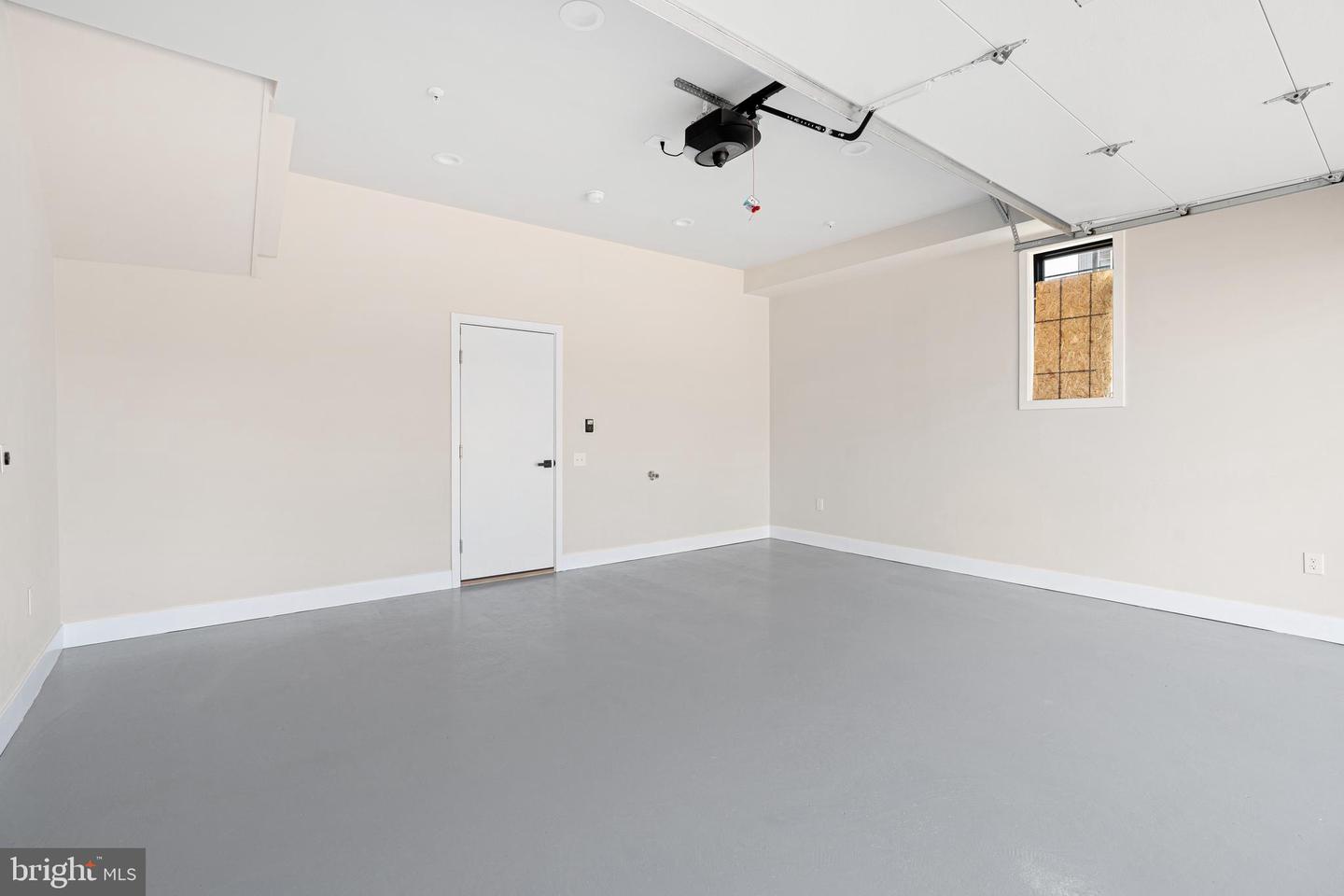 3145 W Montgomery Ave Property Photo 24
