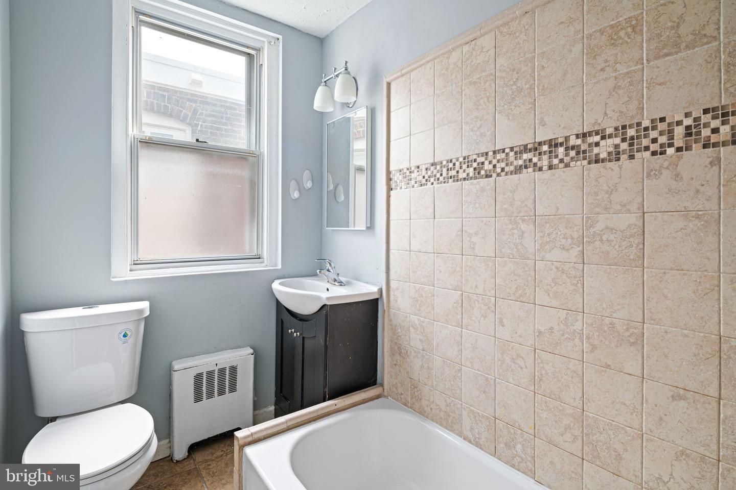 4606 Benner St Property Photo 11