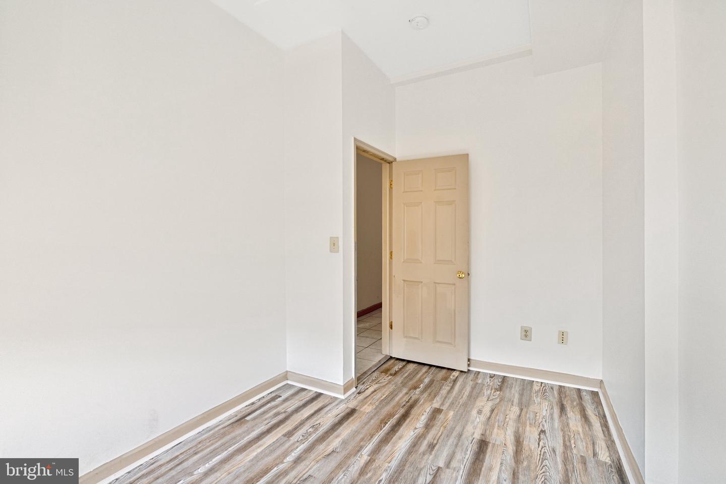 1621 W Diamond St Property Photo 15
