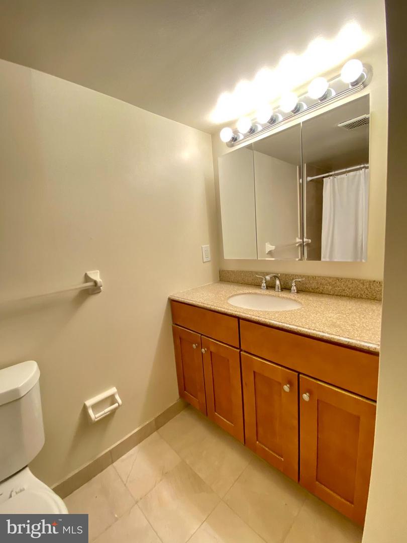 1420 Locust St #7d Property Photo 18