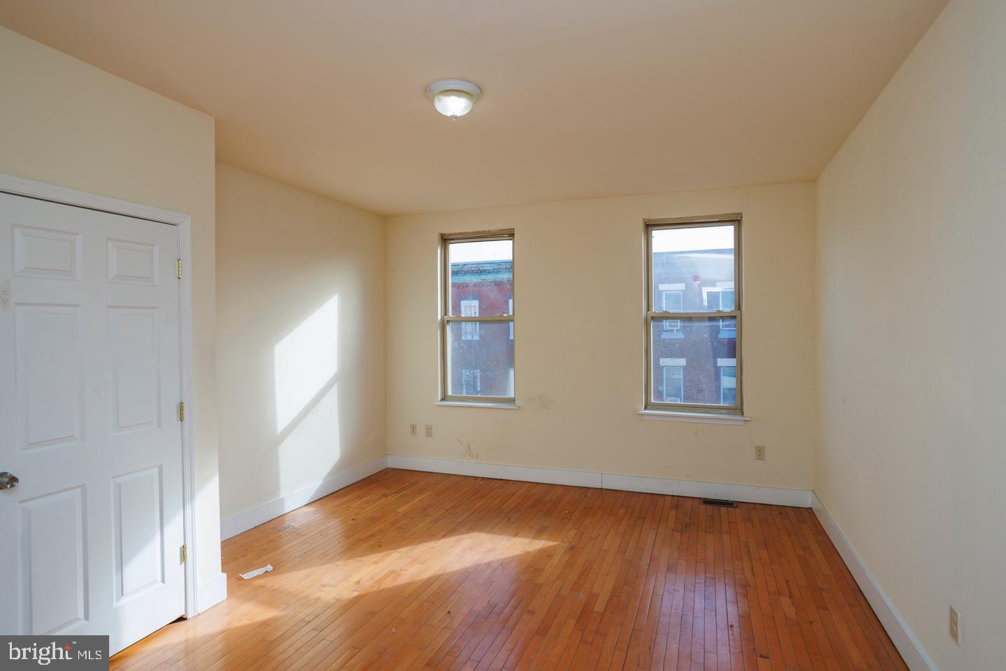 1609 W Susquehanna Ave Property Photo 7