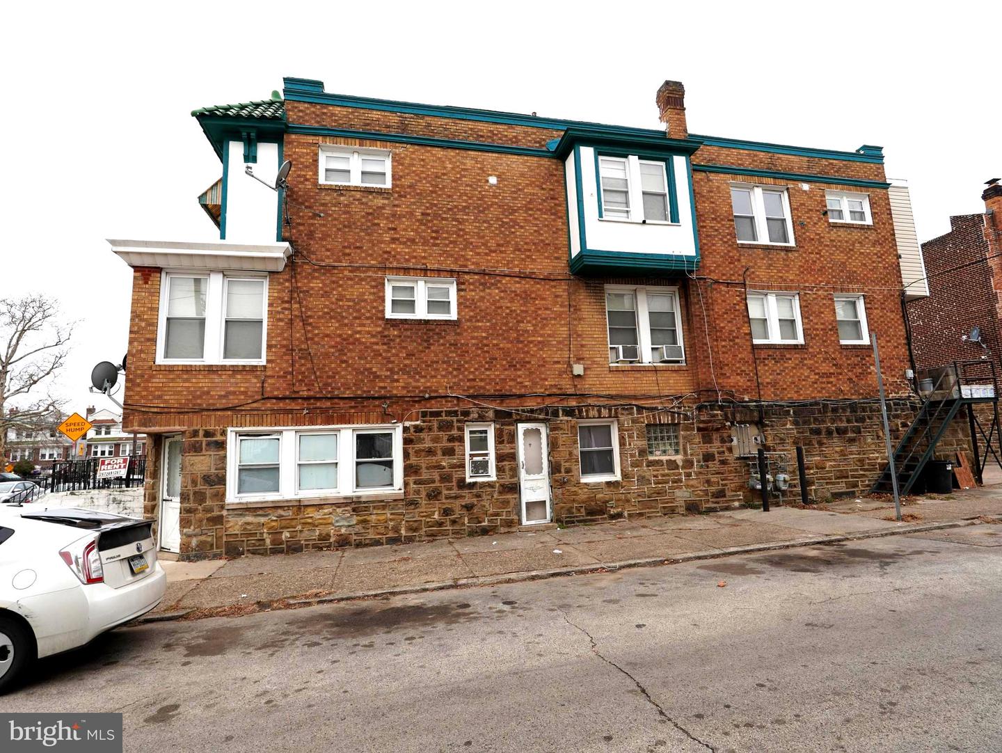 1319 E Lycoming St Property Photo 2