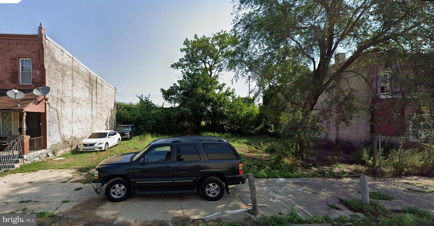 4879 MERION AVE Property Photo 1