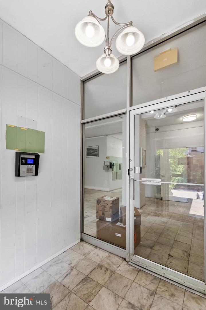 5721-45 Morris St #507 Property Photo 6
