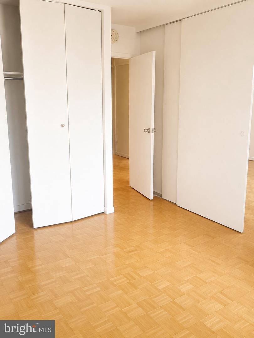 224-30 W Rittenhouse Sq #817 Property Photo 6