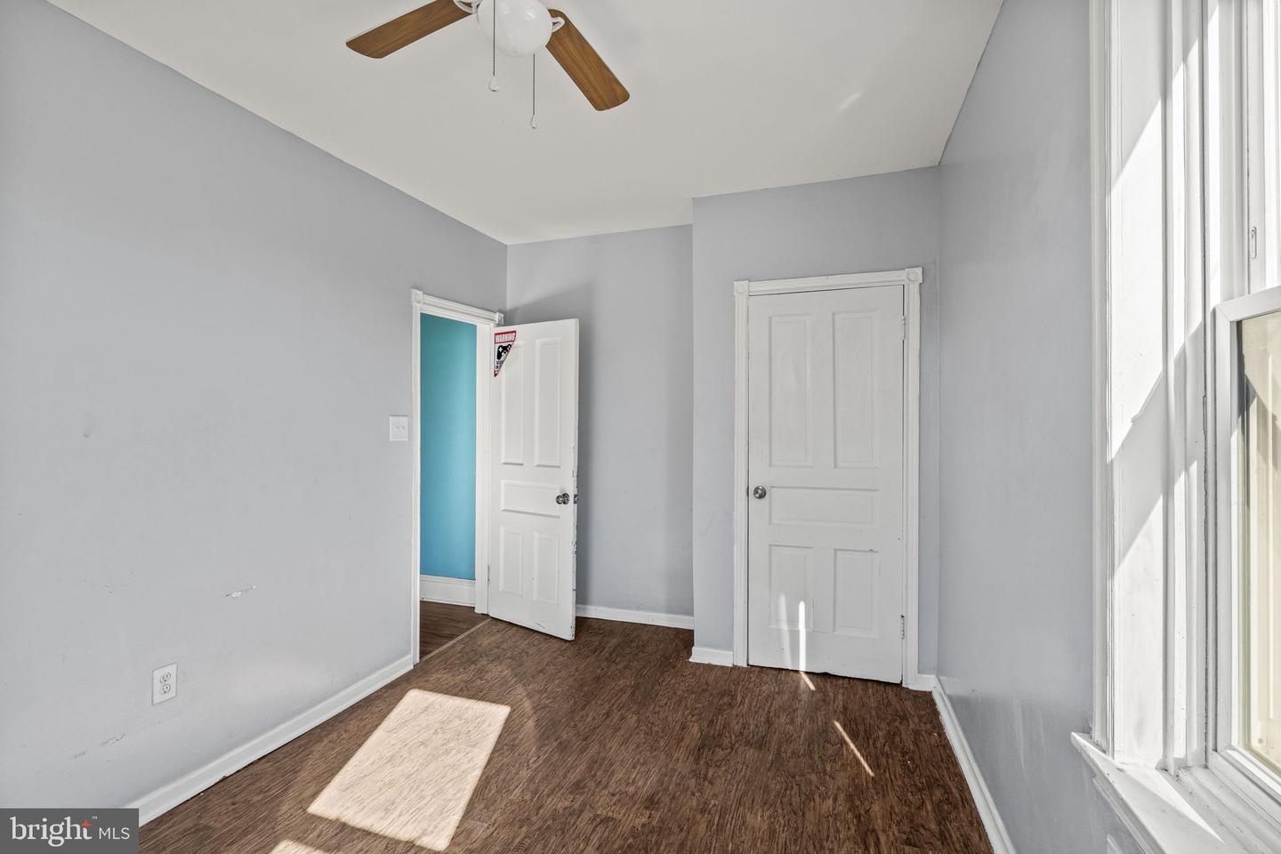 2069 Margaret St Property Photo 15