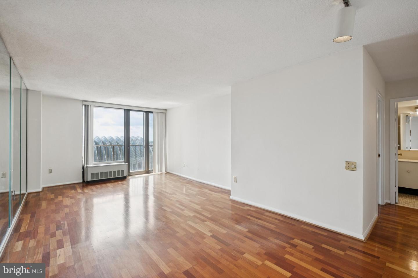 1420 Locust St #14p Property Photo 1