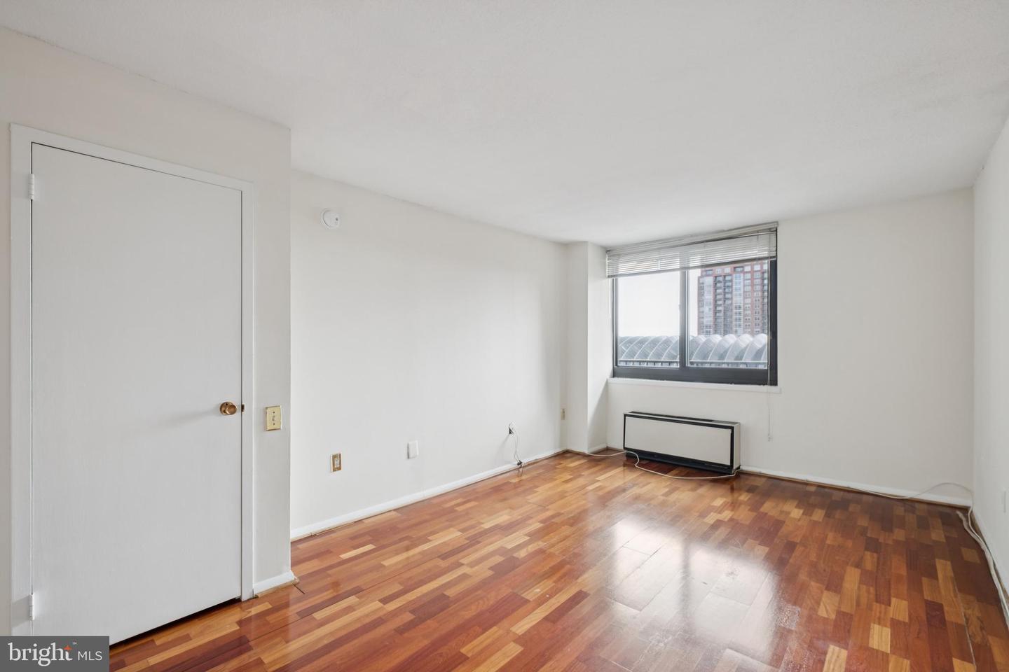 1420 Locust St #14p Property Photo 5