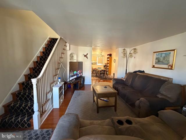 7221 Horrocks St Property Photo 4