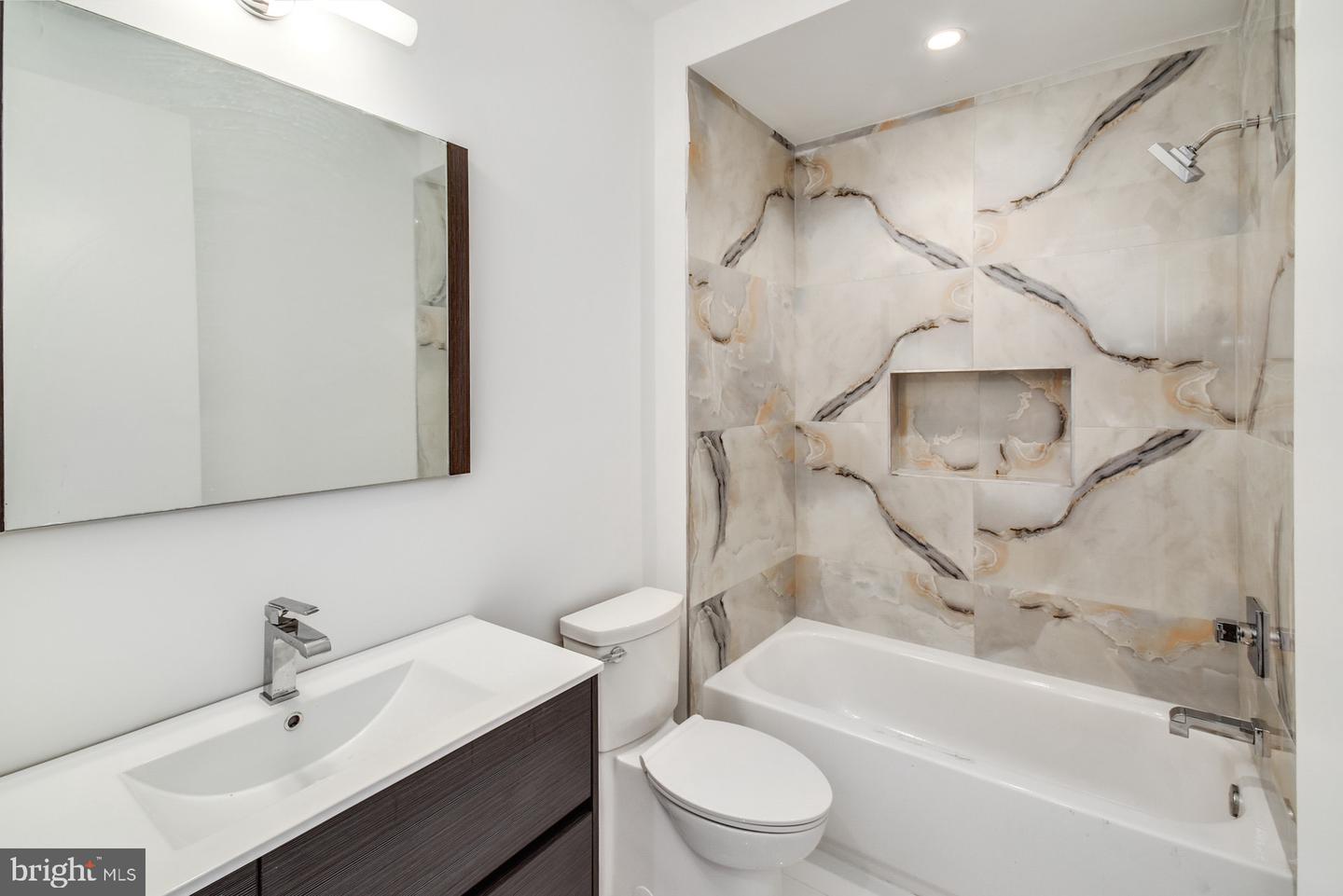 113 Olive St Property Photo 14