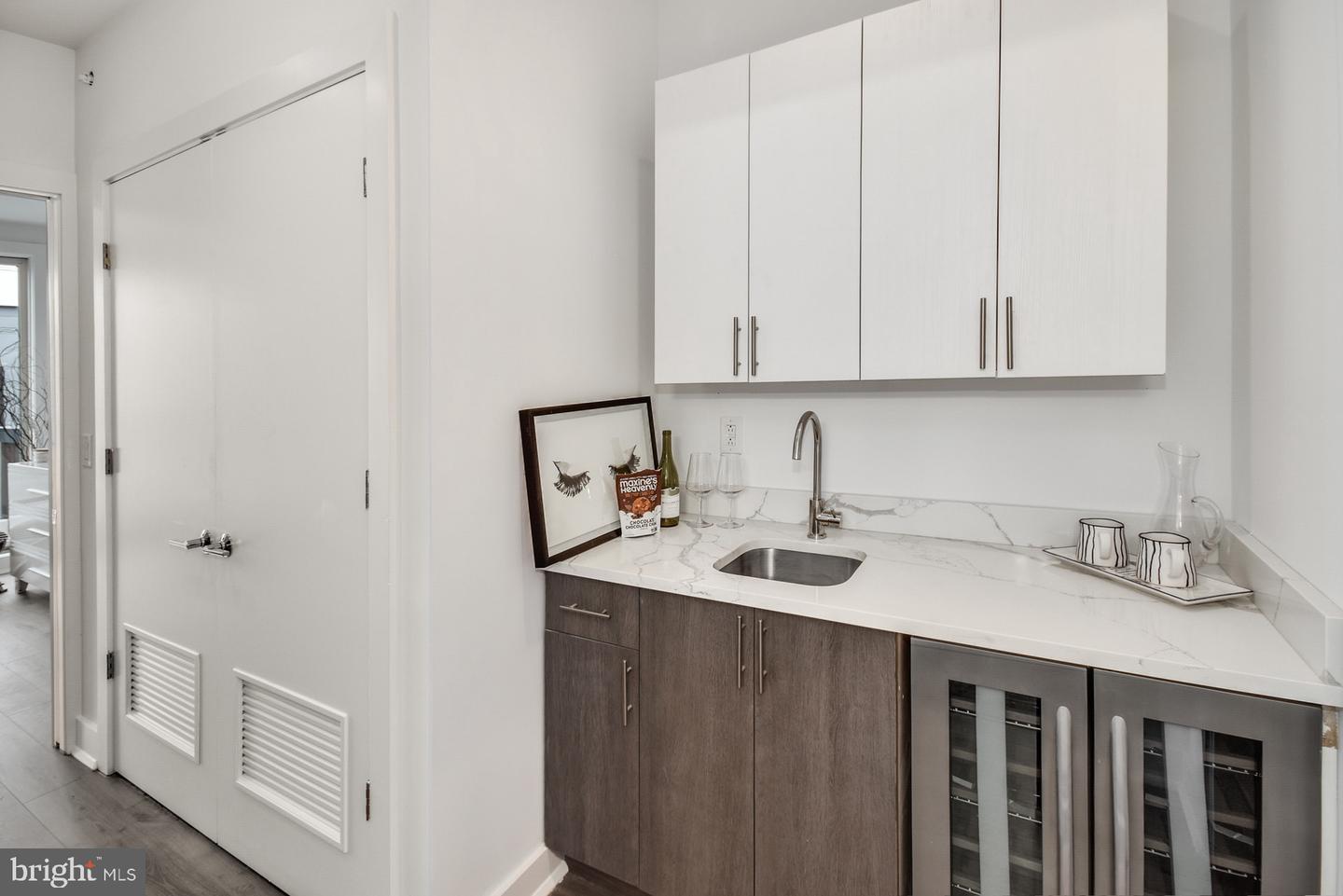 113 Olive St Property Photo 18