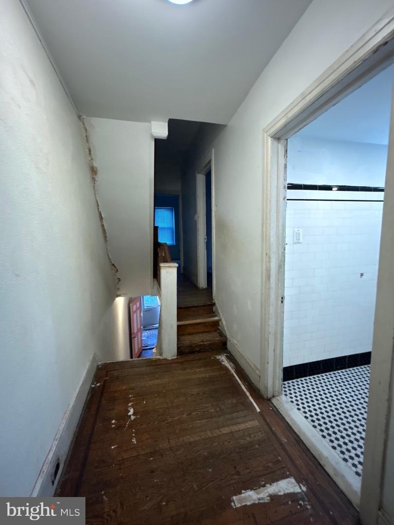 2430 N Mascher St Property Photo 14