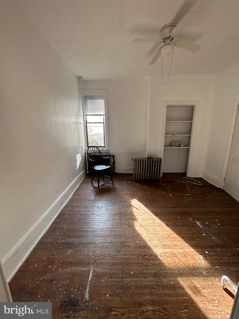 2430 N Mascher St Property Photo 18