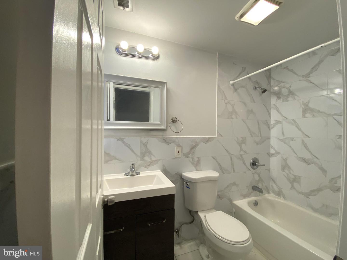 4945 Chestnut St Property Photo 25