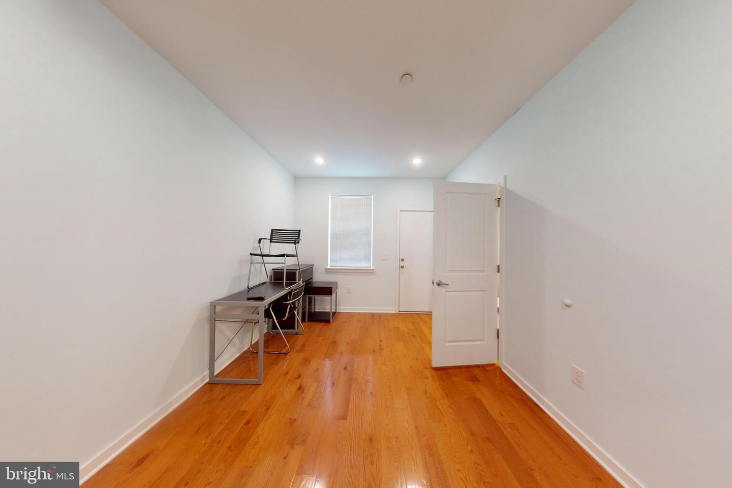 1517 W Seybert St #1 Property Photo 2