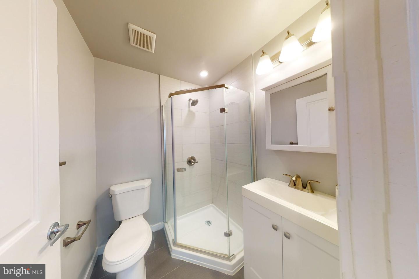 1517 W Seybert St #1 Property Photo 3