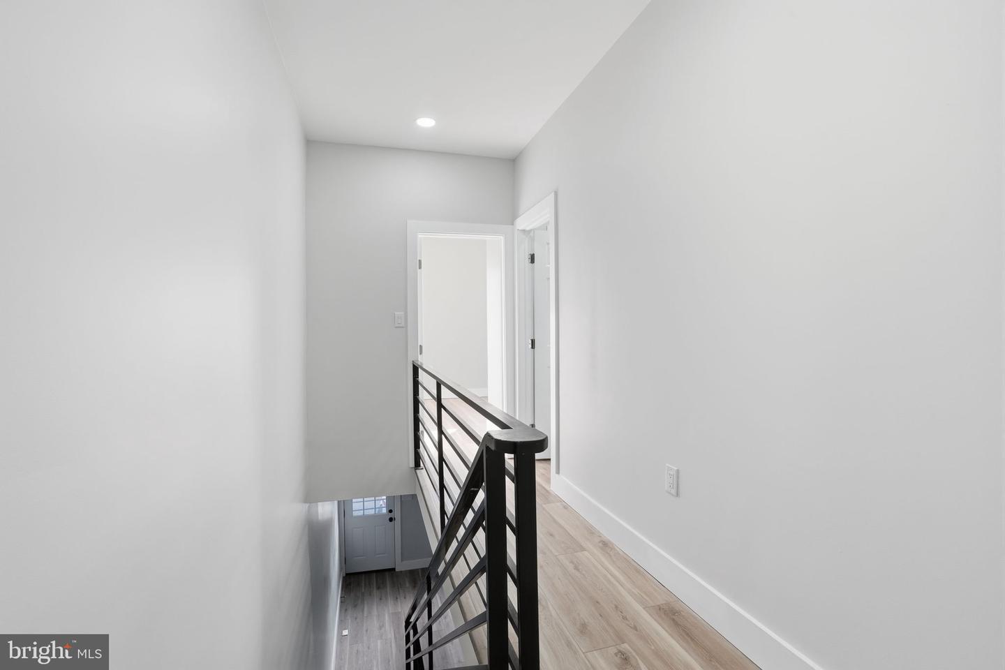 2538 S Sheridan St Property Photo 15