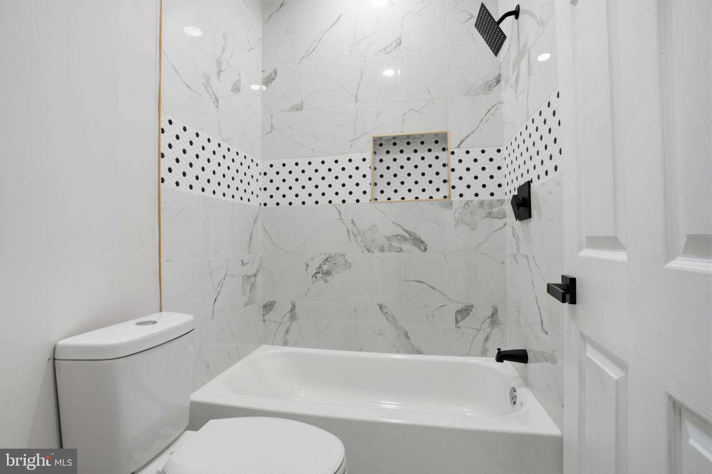 2538 S Sheridan St Property Photo 16