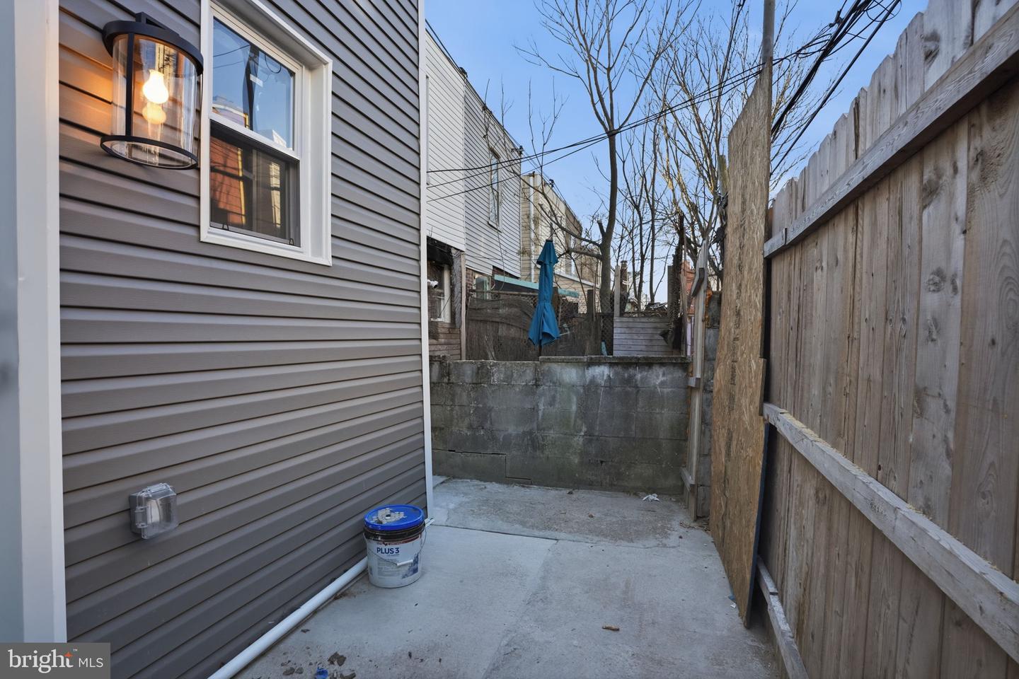 2538 S Sheridan St Property Photo 23