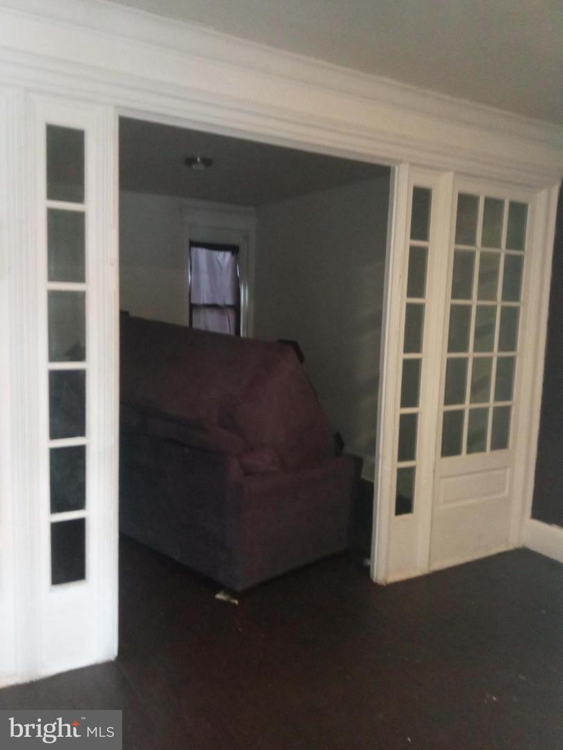 2538 N Myrtlewood St Property Photo 4