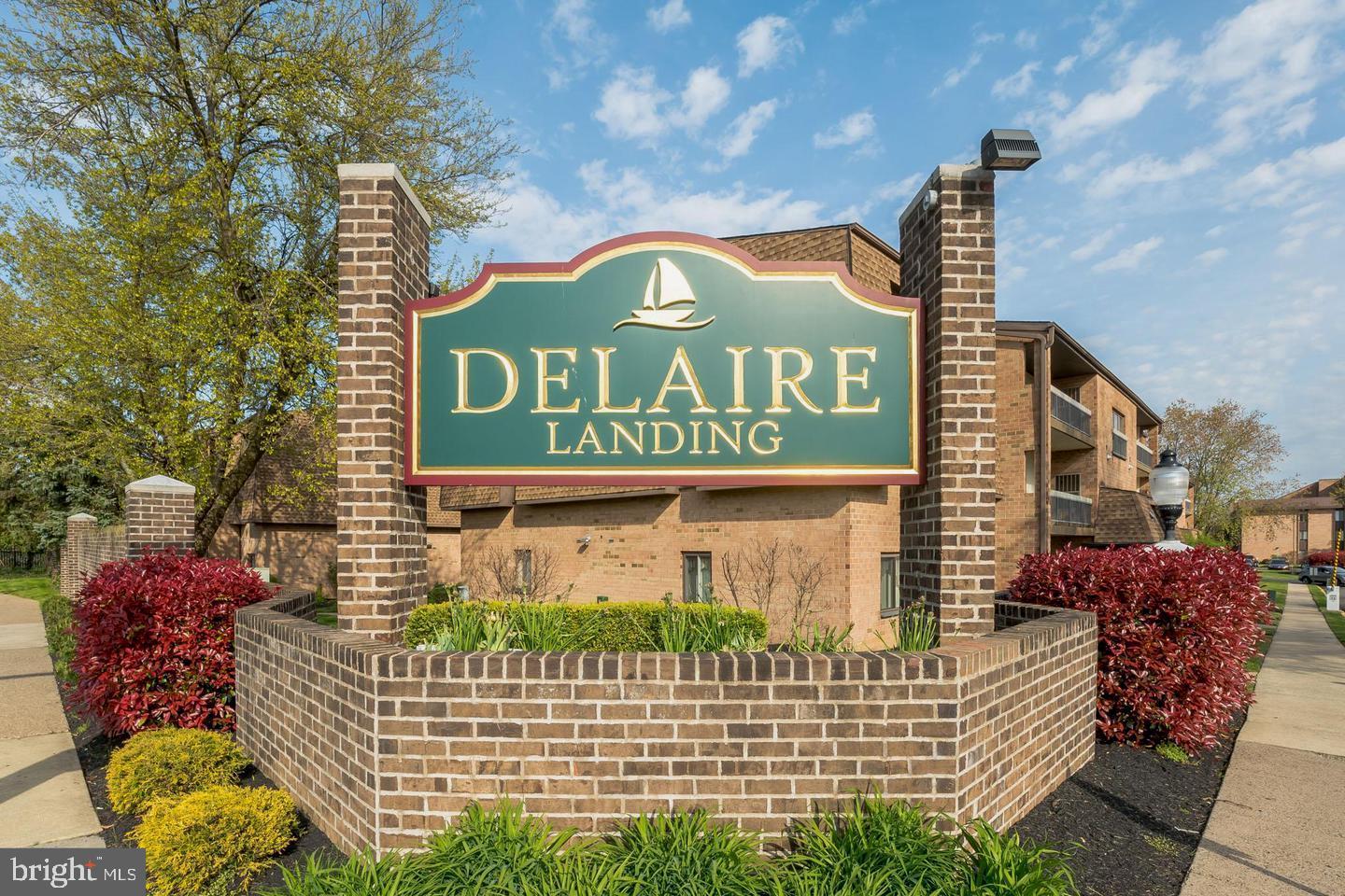 72203-00 Delaire Landing Rd #203 Property Photo 2