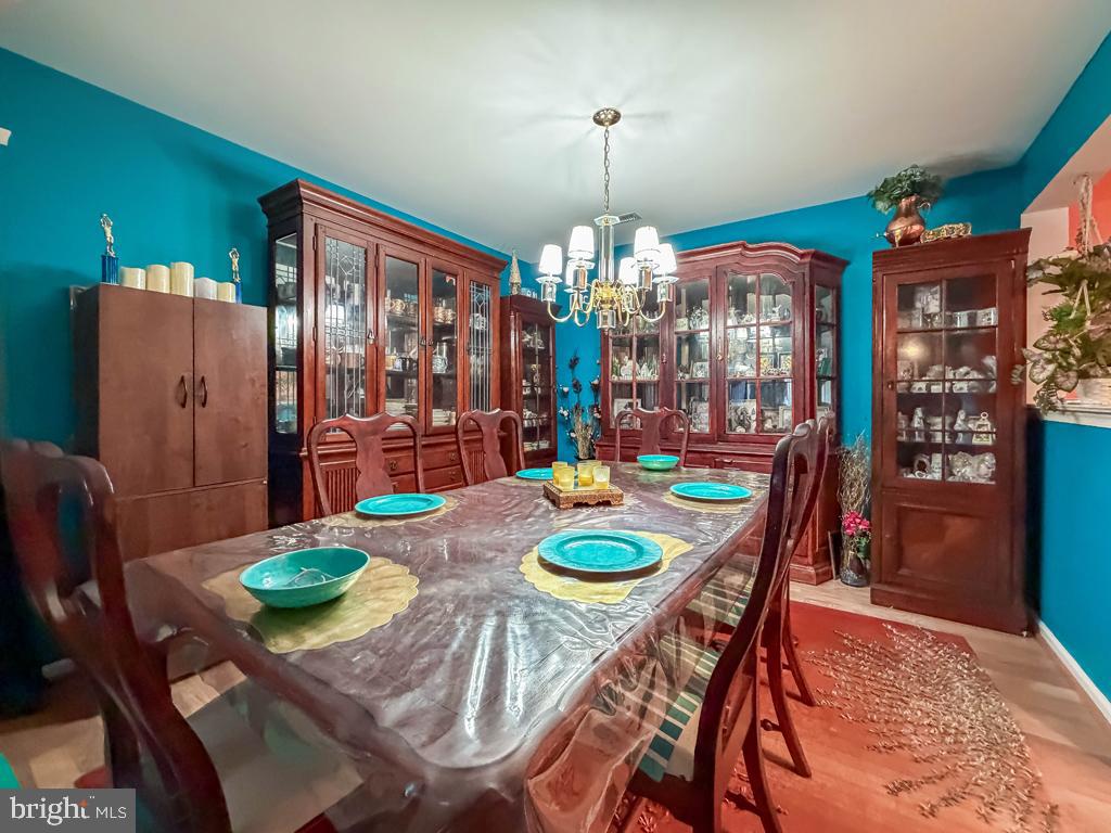 72203-00 Delaire Landing Rd #203 Property Photo 10