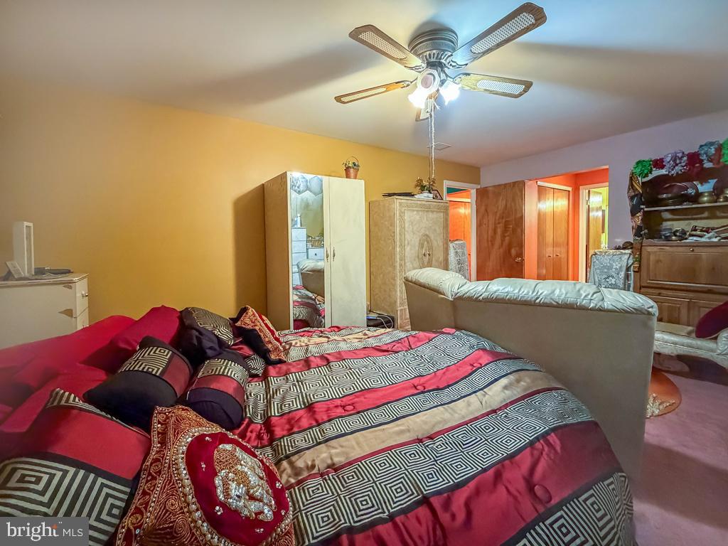 72203-00 Delaire Landing Rd #203 Property Photo 16
