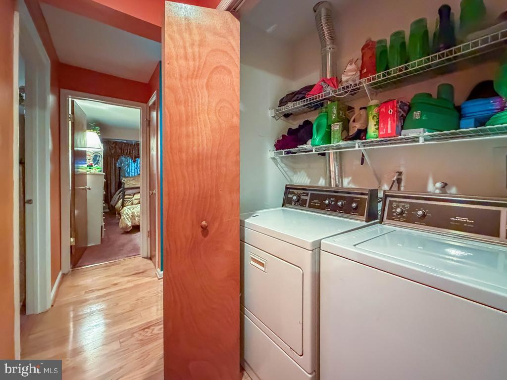 72203-00 Delaire Landing Rd #203 Property Photo 22